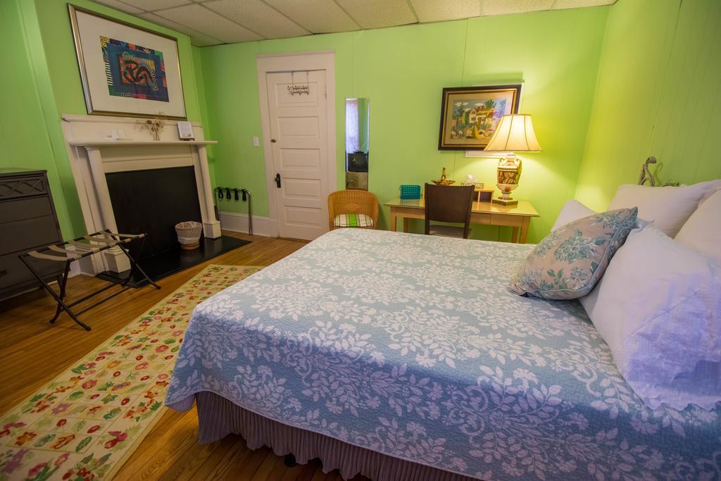 The Dailey Renewal Retreat B & B Greensboro Luaran gambar